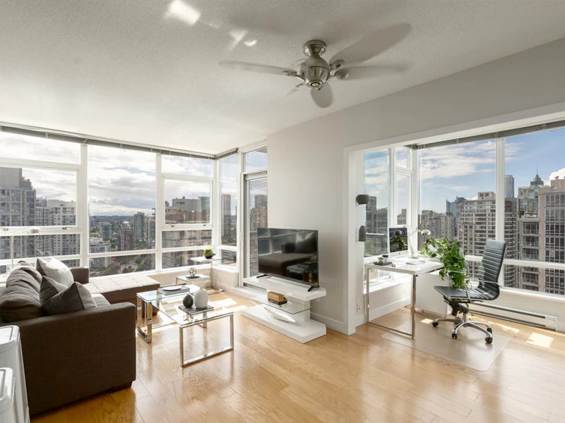 3210 - 928 Beatty Street, Vancouver BC V6Z 3G6