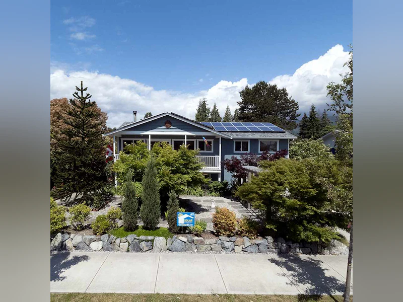 5710 Dolphin Street, Sechelt BC