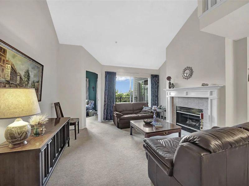 302 - 1144 Strathaven Drive, North Vancouver BC V7H 2Z6
