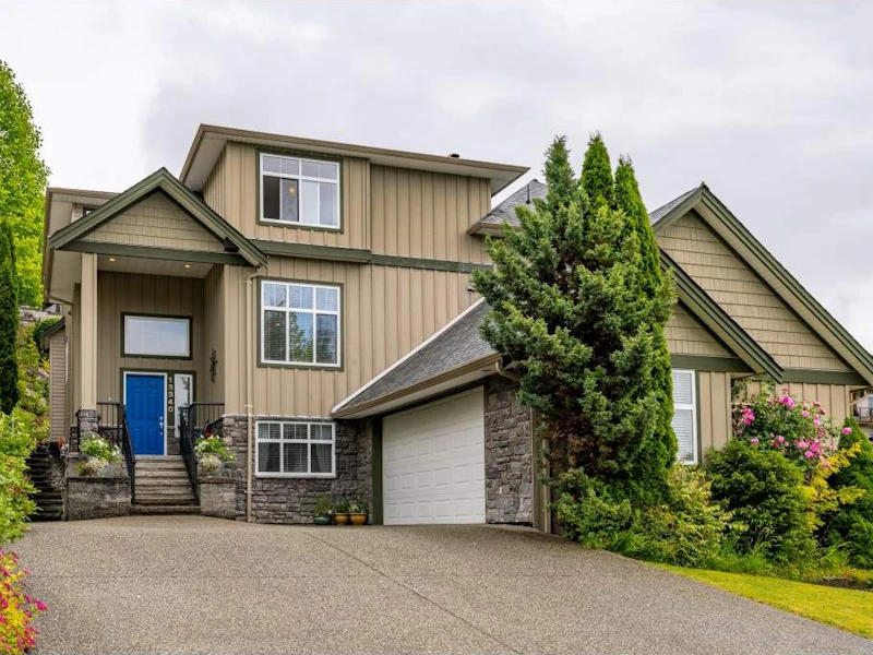 13340 235th Street, Maple Ridge BC V4R 2W3