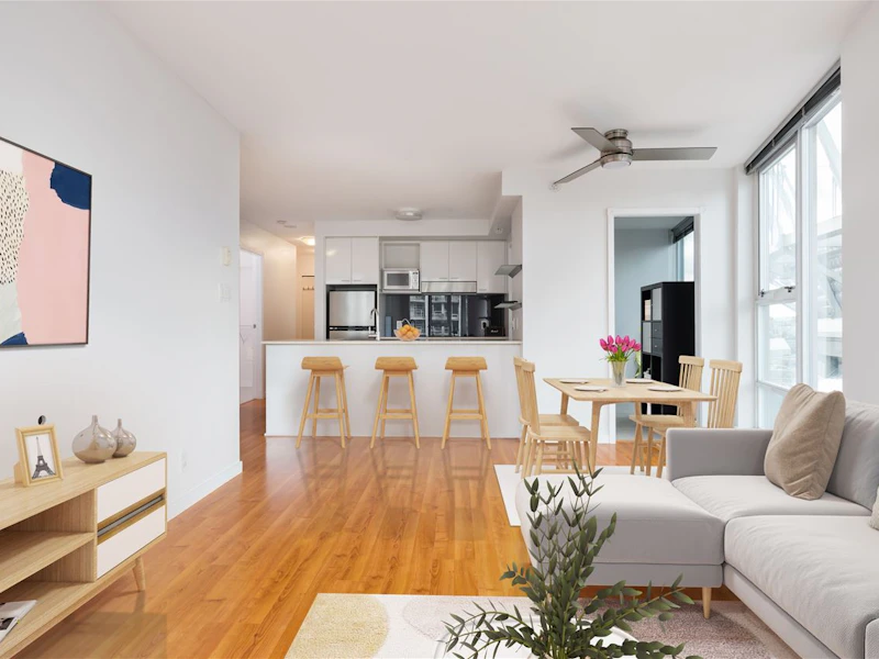 803 - 111 W Georgia Street, Vancouver BC V6B 1T8