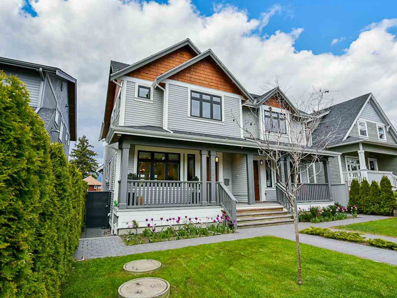 1241 E 13th Avenue, Vancouver BC V5T 2M2