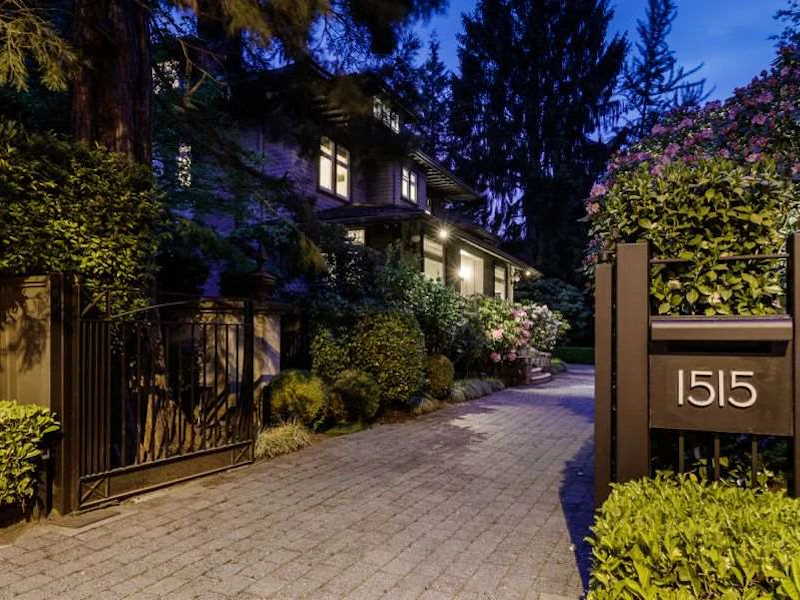 1515 Laurier Avenue, Vancouver BC V6J 2V2