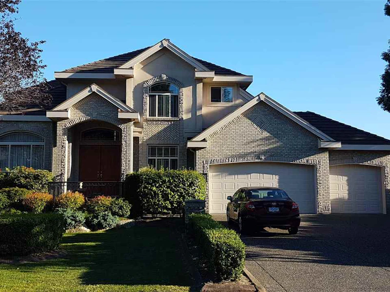 15426 112a Avenue, Surrey BC V3R 8Z6