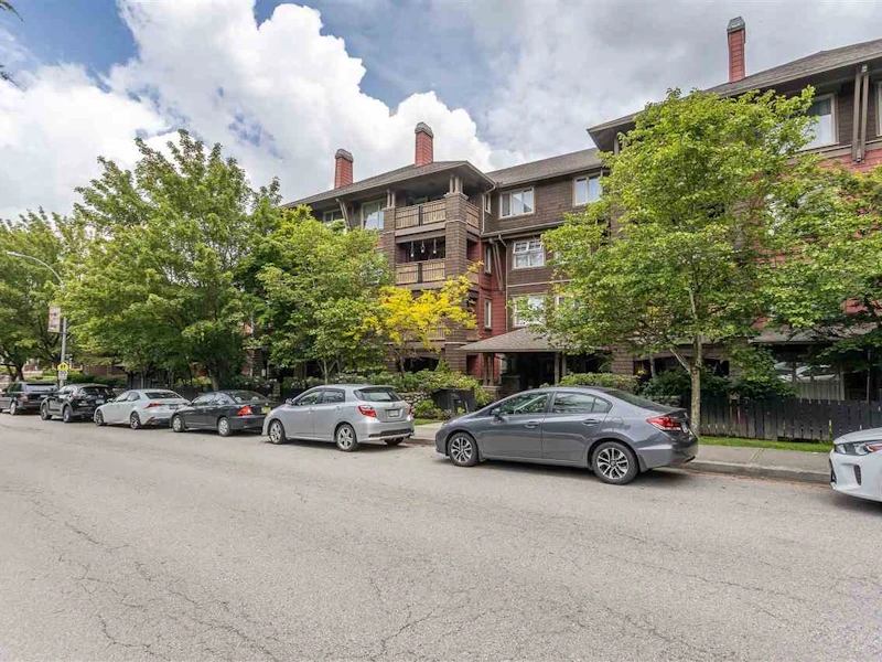 305 - 675 Park Crescent, New Westminster BC V3L 5W4