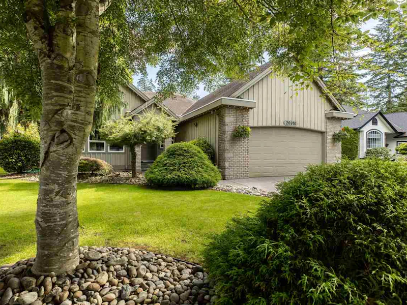 20916 44a Avenue, Langley BC V3A 8Z1