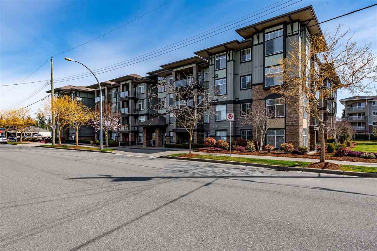 107-2068 Sandalwood Cres  