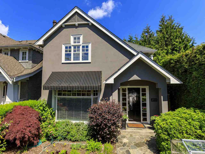 2715 W 32nd Avenue, Vancouver BC V6L 2B4