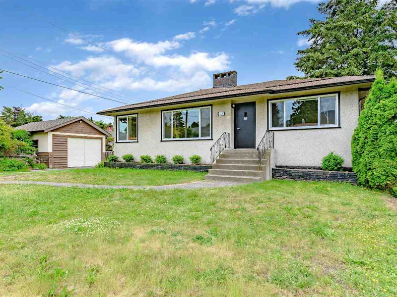 447 E 14th Street, North Vancouver BC V7L 2N9