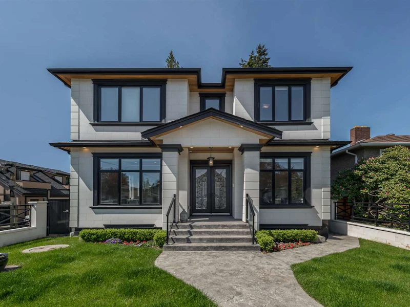 6977 Raleigh Street, Vancouver BC V5S 2X2
