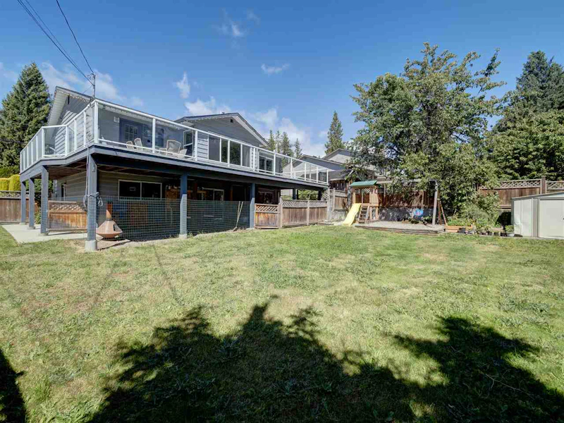 6345 Oracle Road, Sechelt BC