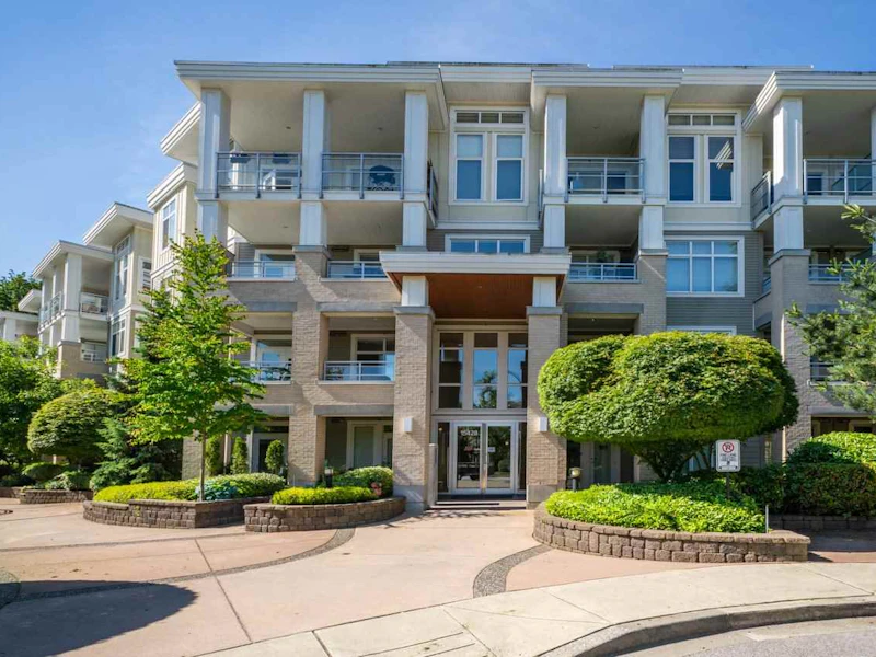 304 - 15428 31st Avenue, Surrey BC V3Z 3W4