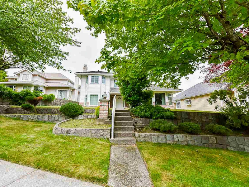 96 Richmond Street, New Westminster BC V3L 5N1