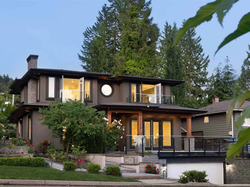 4796 Ranger Avenue, North Vancouver BC V7R 3M1