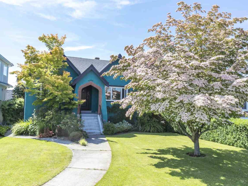 4035 Slocan Street, Vancouver BC V5R 1Y9