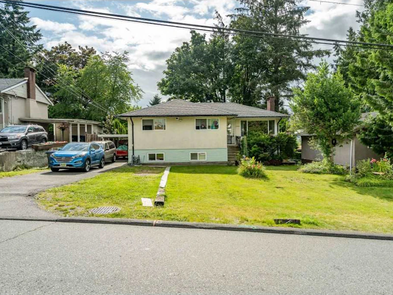 11363 138th Street, Surrey BC V3R 3C9