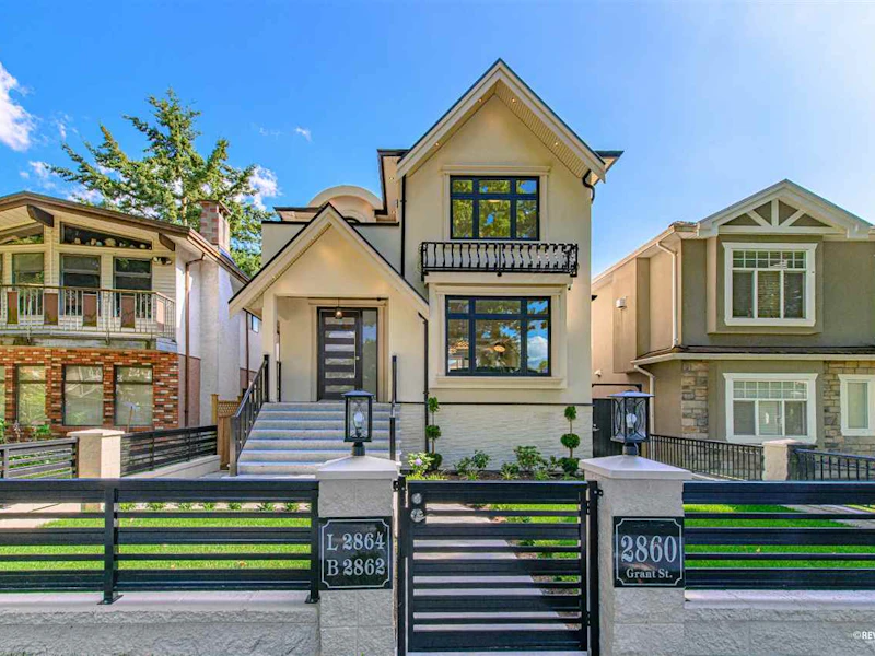 2860 Grant Street, Vancouver BC V5K 3H3