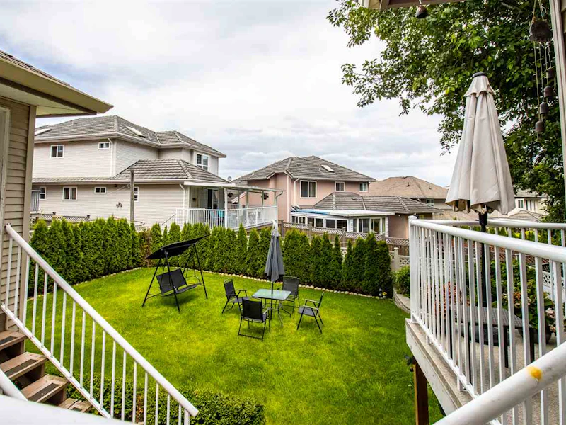 14517 76th Avenue, Surrey BC V3S 2G8