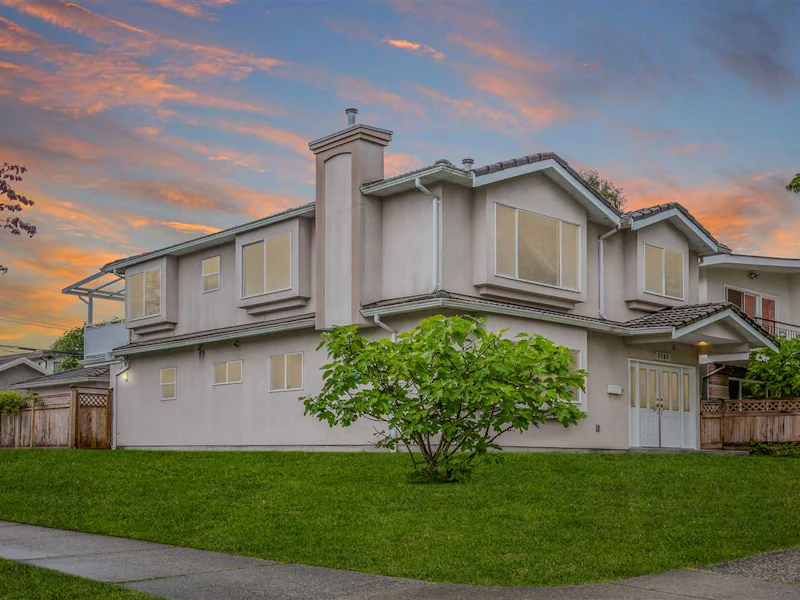 3103 E Georgia Street, Vancouver BC V5K 2K9