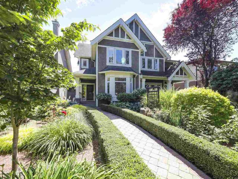 2286 W 15th Avenue, Vancouver BC V6K 2Y7