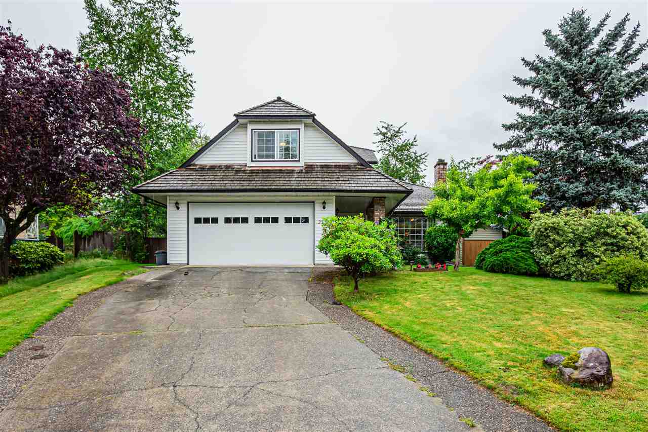 2522 Grosvenor Place  