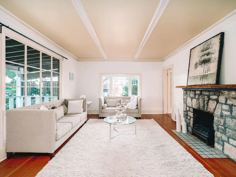 1105 W 23rd Street, North Vancouver BC V7P 2H2