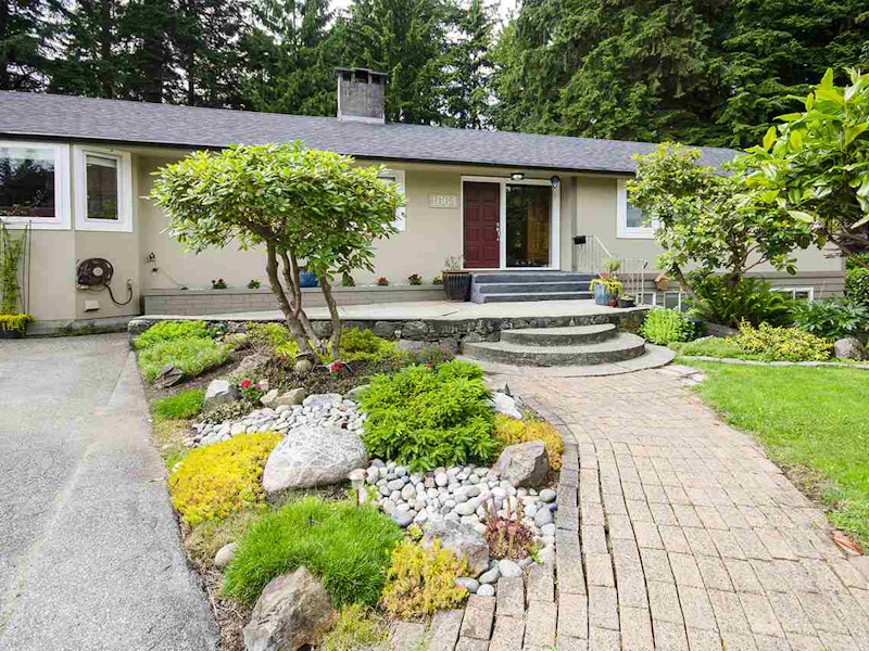 1664 Davenport Place, North Vancouver BC V7J 1N5