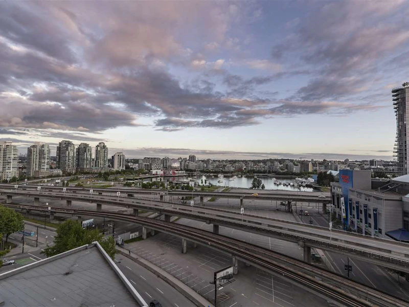 1601 - 688 Abbott Street, Vancouver BC
