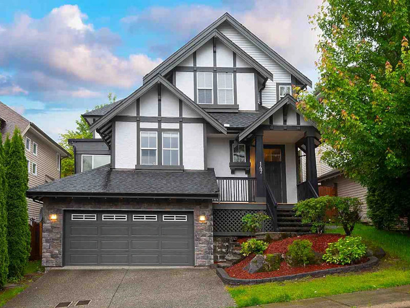 147 Maple Drive, Port Moody BC V3H 0A8