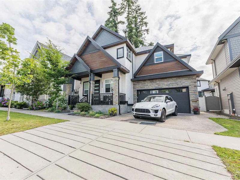 5926 130th Street, Surrey BC V3X 0G5