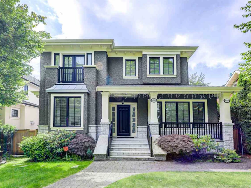 4660 W 9th Avenue, Vancouver BC V6R 2E4
