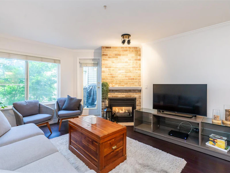 301 - 5759 Glover Road, Langley BC V3A 8M8