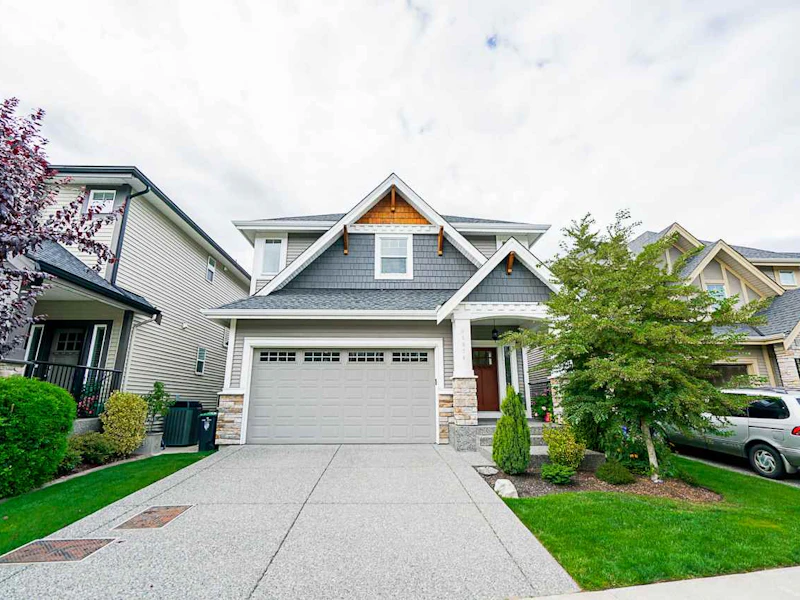21071 78b Avenue, Langley BC V2Y 0H8