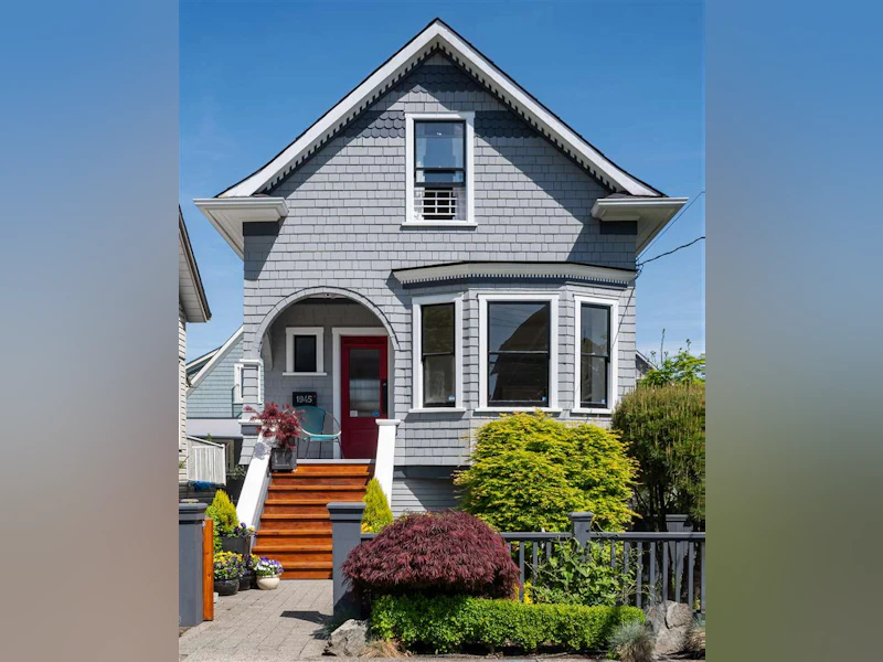 1945 Ferndale Street, Vancouver BC V5L 1X9