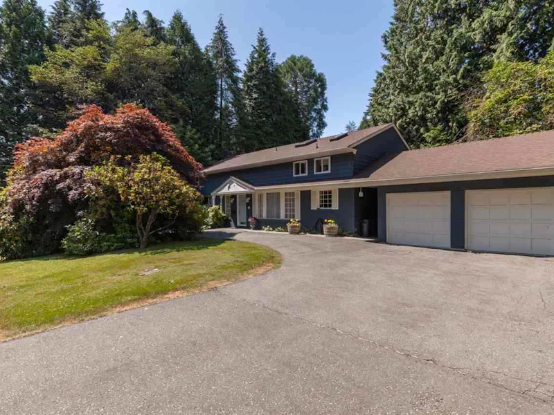 470 Newlands Road, West Vancouver BC V7T 1W1