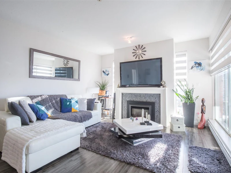 313 - 1990 E Kent Avenue South Drive, Vancouver BC V5P 4X5
