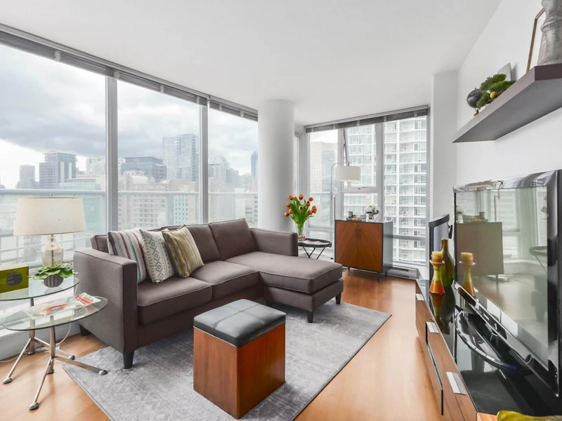 1203 - 111 W Georgia Street, Vancouver BC V6B 1T8