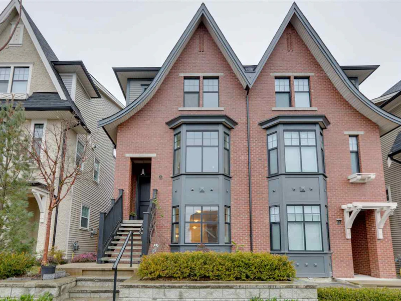3 - 3441 Roxton Avenue, Coquitlam BC V3B 3H7