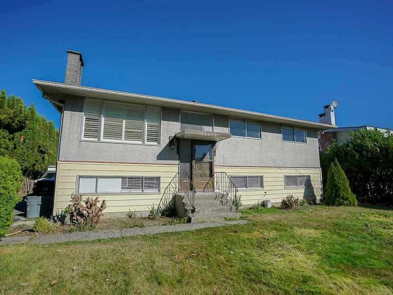 12475 97th Avenue, Surrey BC V3V 2E3