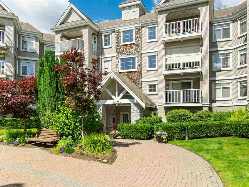216 - 20896 57th Avenue, Langley BC V3A 8S9