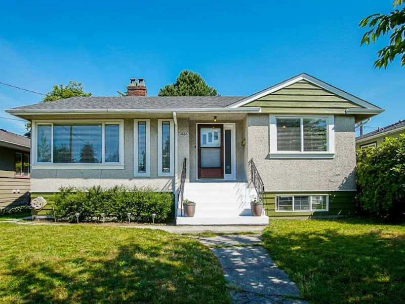 4055 Rumble Street, Burnaby BC V5J 1Z7