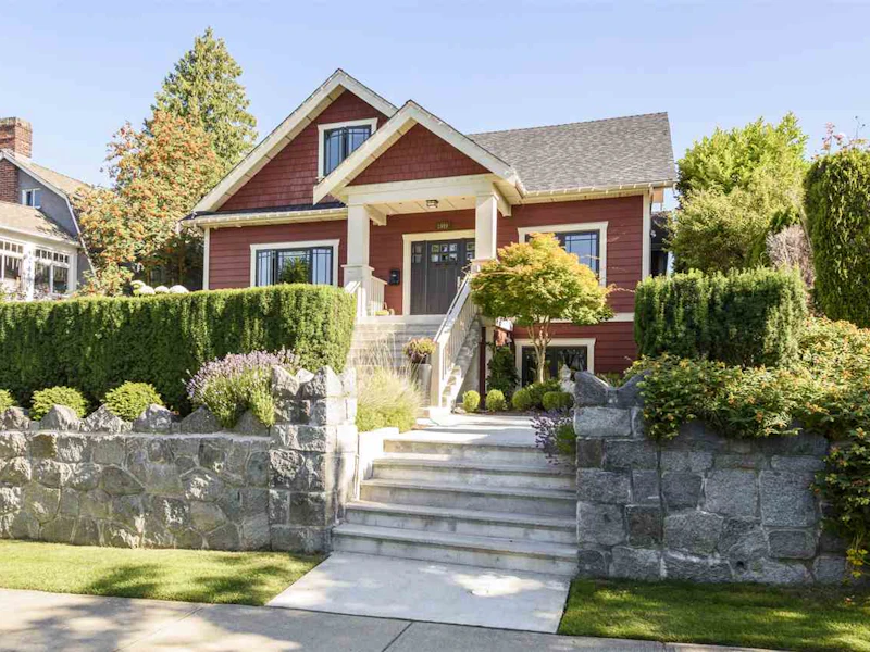 1989 W 37th Avenue, Vancouver BC V6M 1N5