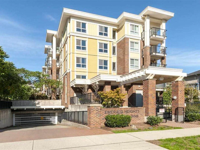 317 - 13883 Laurel Drive, Surrey BC V3T 1A8