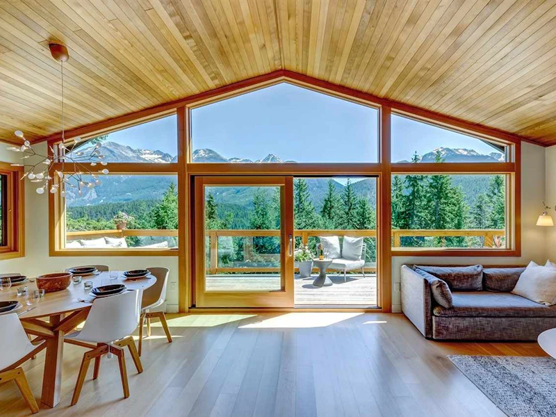 9467 Emerald Drive, Whistler BC V0N 1B9