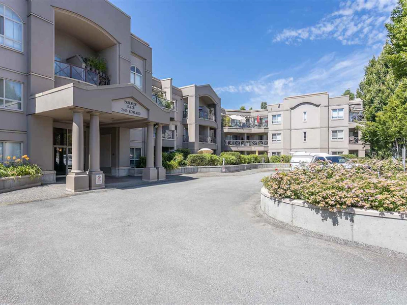127 - 2109 Rowland Street, Port Coquitlam BC V3C 6J4