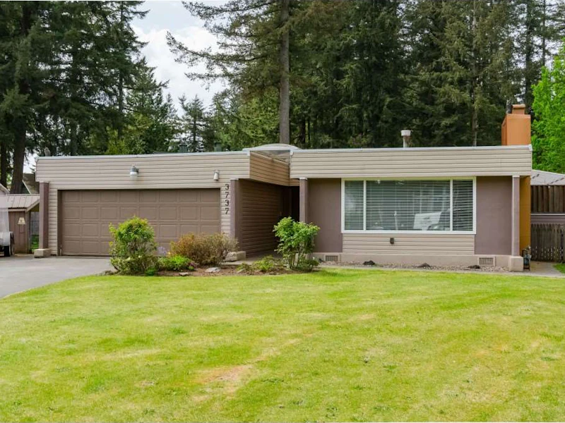3737 196a Street, Langley BC V3A 4T8