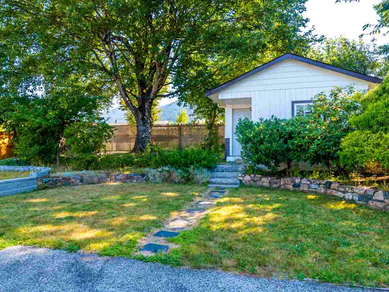 567 Skagit Avenue, Hope BC V0X 1L4