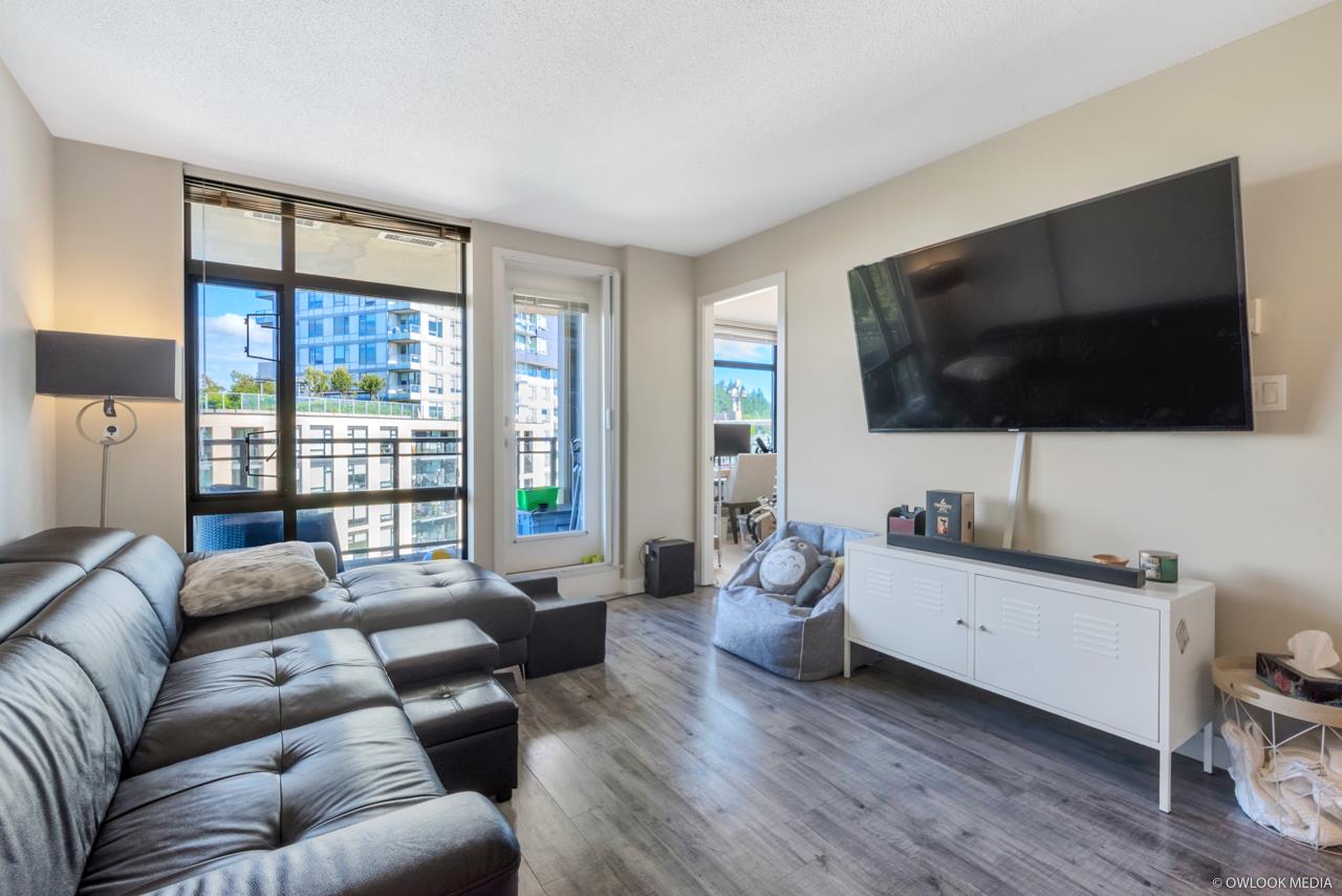 1008-3660 Vanness Ave  