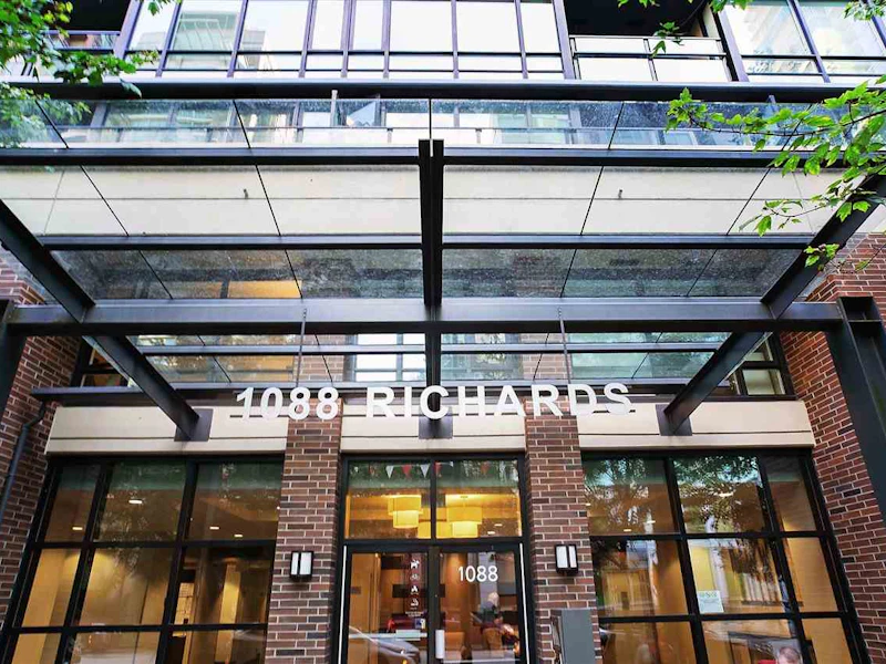 604 - 1088 Richards Street, Vancouver BC V6B 0J8