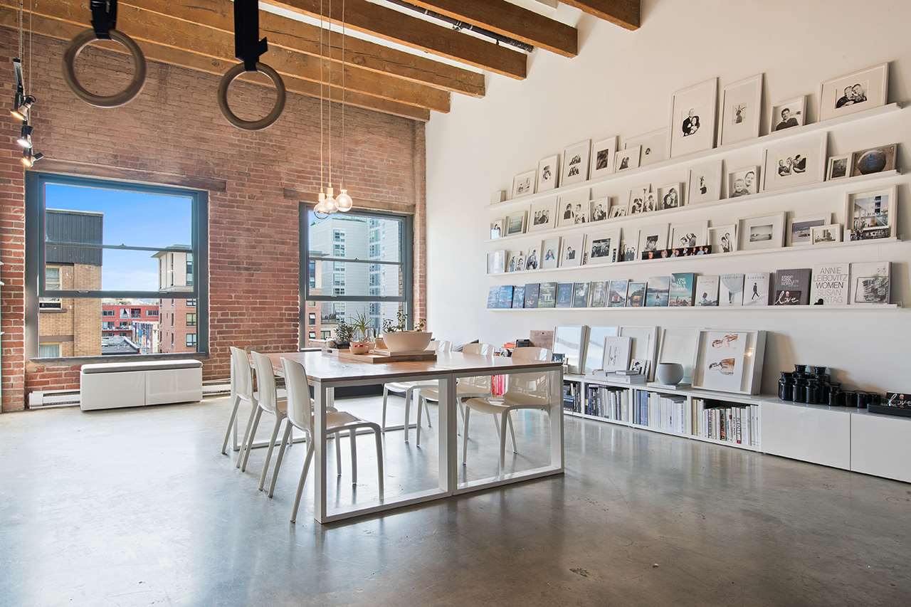 512-55 E Cordova Street  